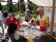 Kunstmarkt des Kulturamt Steglitz-Zehlendorf im Botanischen Garten Berlin / Kinderprogramm mit Kemal Can. Foto: Stefan Martinkat / Kulturamt Steglitz-Zehlendorf